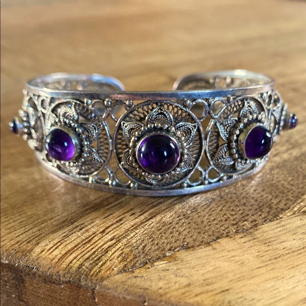Chinese Designer BJ Amethyst & Sterling Silver Filigree Cuff
